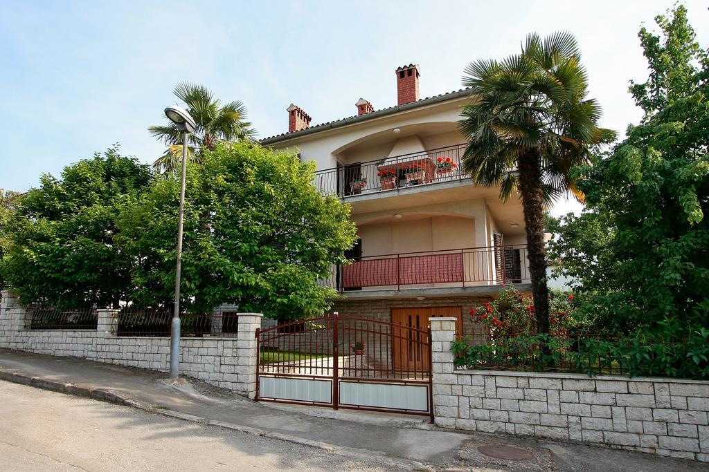 Apartment Ines Poreč Exterior foto